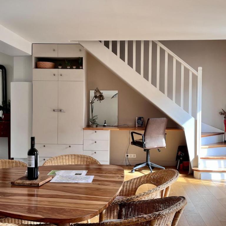 Large, quiet, family-friendly top floor duplex - Appartement - 30