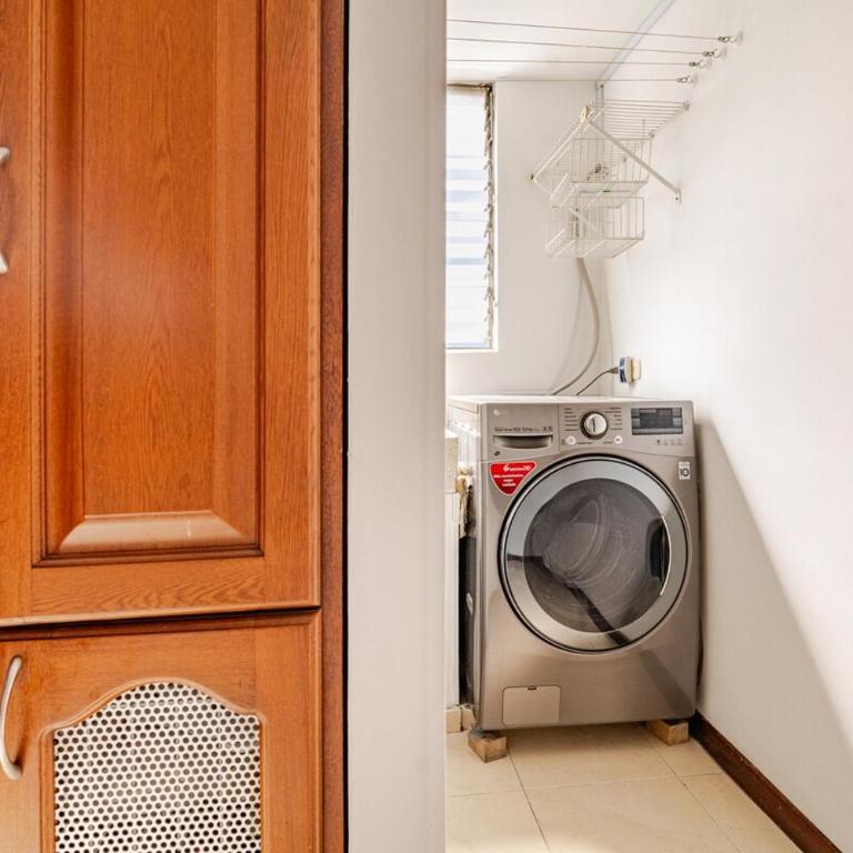 City views Air-conditioning Heated pool - Apartamento de 3 dormitorios - 9