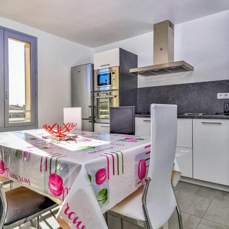 Bel Appartement À Uzès Avec Wi-Fi - Appartement 3 Chambres - 2