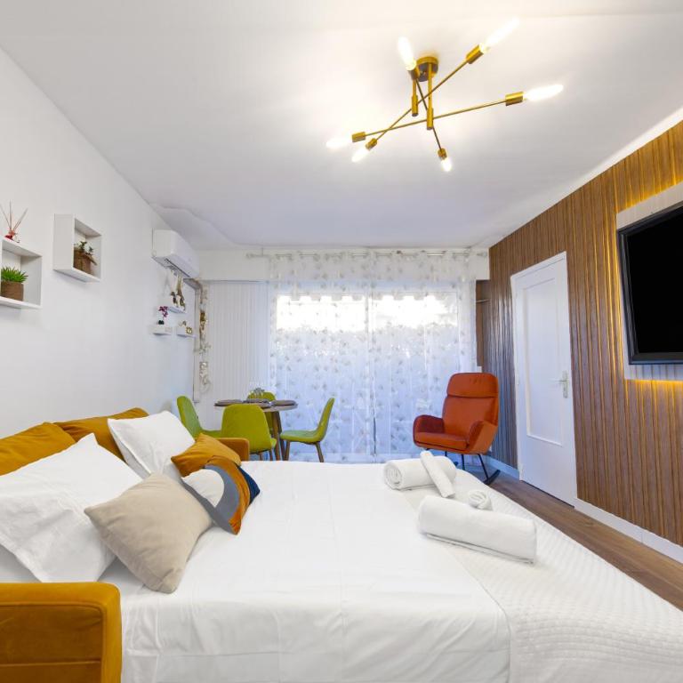 MOZART - Agréable deux pièces - Menton Centre - Proche Gare - Apartamento de 1 dormitorio - 17