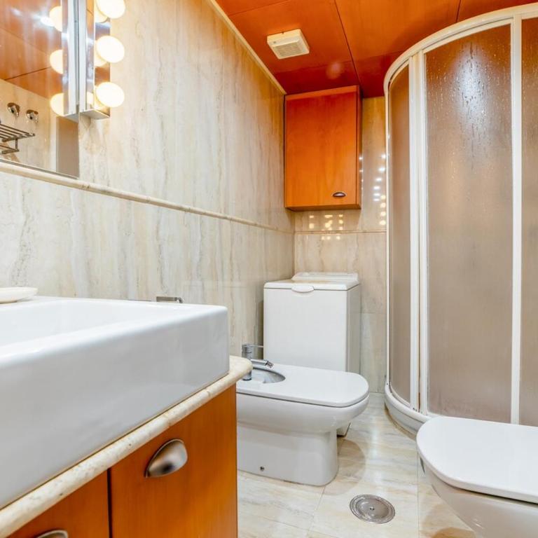 Casa Garnata - One-Bedroom Apartment - 11