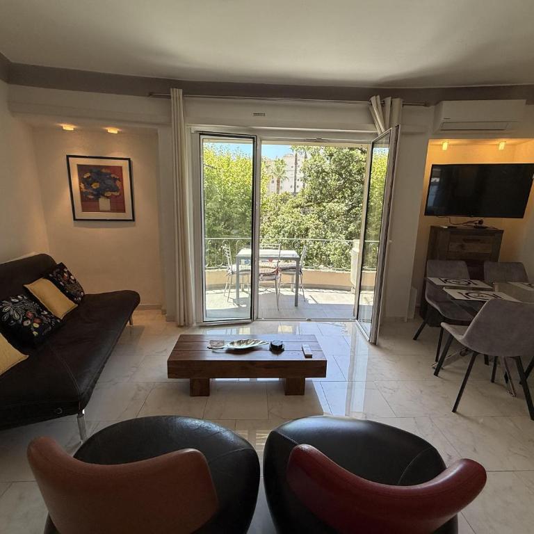 2 BR Apartment in the center of Cannes - 2305 - Appartement 2 Chambres - 4