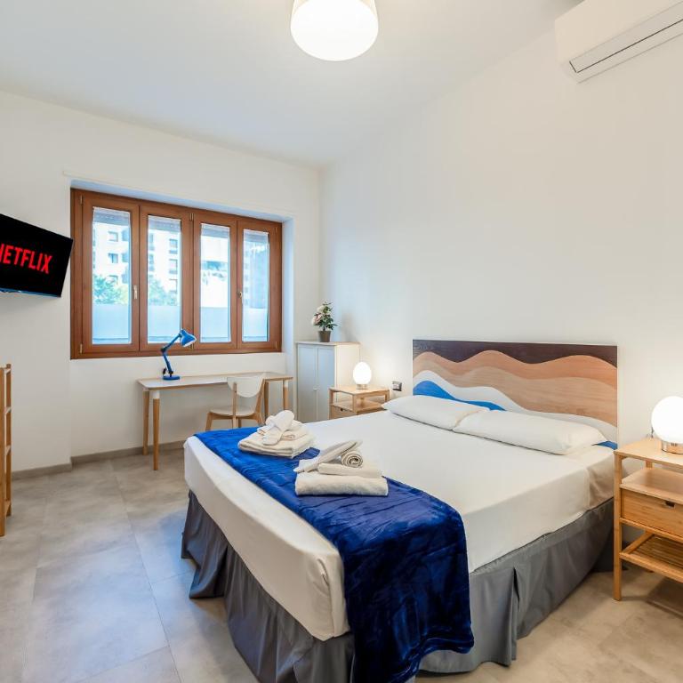 K-ROOMS - Central Station by InnStay - Double Room with Private External Bathroom - 16