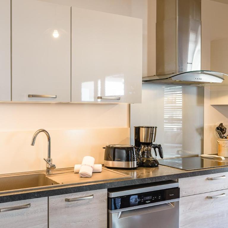 Les Balcons de la Suite - coeur de village, terrasse - Appartement avec Terrasse - 4