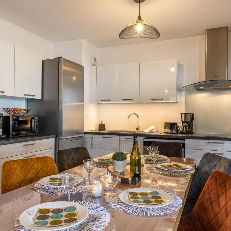 Les Balcons de la Suite - coeur de village, terrasse - Appartement avec Terrasse - 12