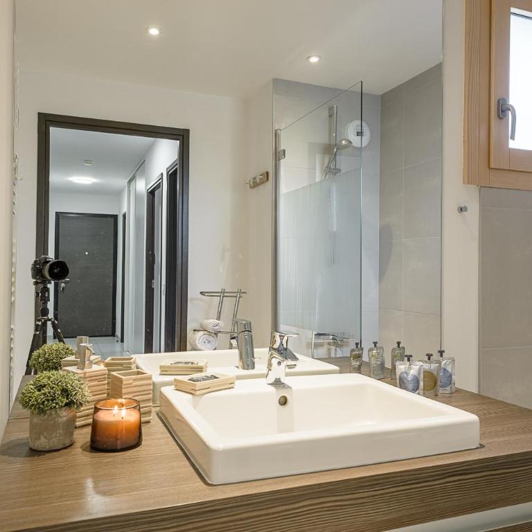 Les Balcons de la Suite - coeur de village, terrasse - Appartement avec Terrasse - 20