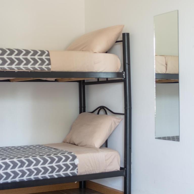 Hostel Casa del Viajero 2 - Habitación compartida femenina - 6 camas - 6