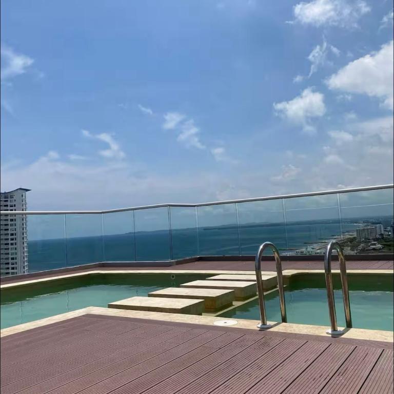 Exclusivo apto con vista al mar a 5 min del centro histórico - Apartamento de 3 dormitorios - 30