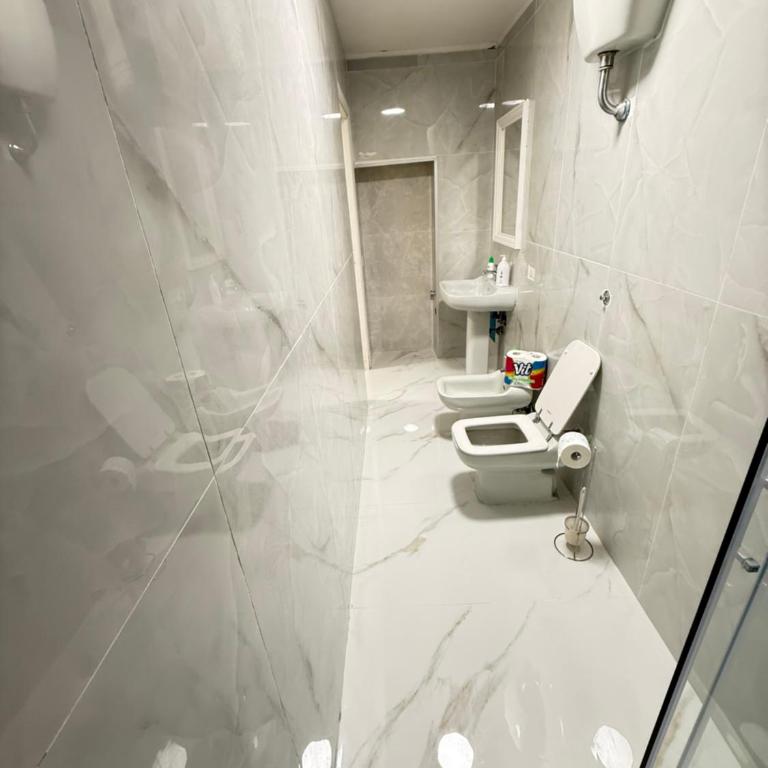 Plebiscito Charme Rooms - Camera Matrimoniale con Bagno in Comune - 28