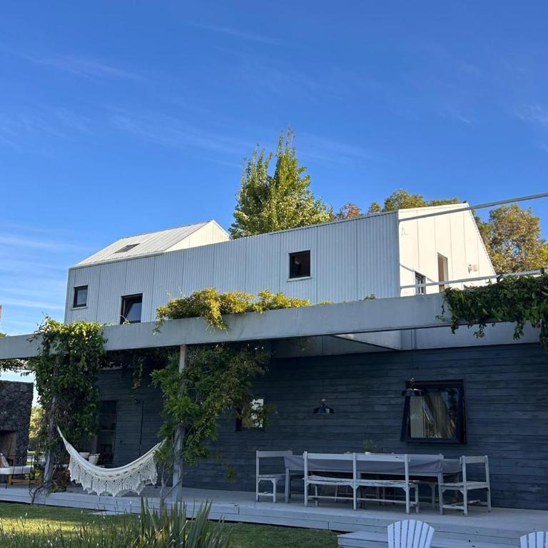 Casa Río Mío - Three-Bedroom Townhouse - 2