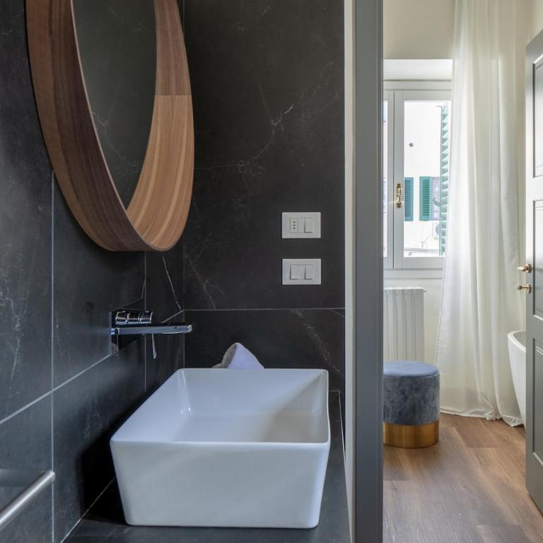 BRAND NEW - Luxury 4 bedroom and 4 bathroom at Duomo - Appartamento - 42