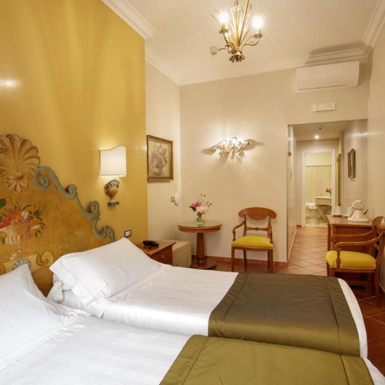 Hotel Mozart - Camera Superior Matrimoniale/Doppia con Letti Singoli - Via dei Greci 23 - 4