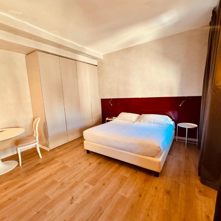 Hotel Pex Mantova - Camera King Deluxe - 2