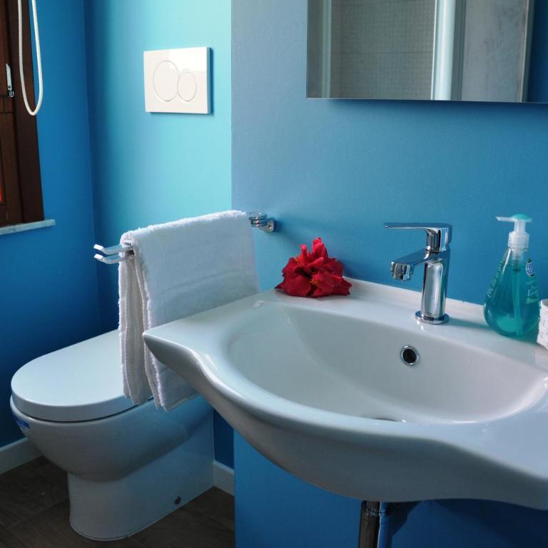 Marcella House - Suites near the beach - Ampia Camera Matrimoniale/Doppia con Letti Singoli - 5