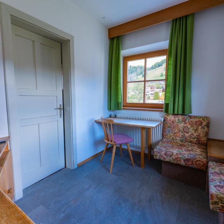 Untergisserhof - Dreibettzimmer mit eigenem Bad - 3