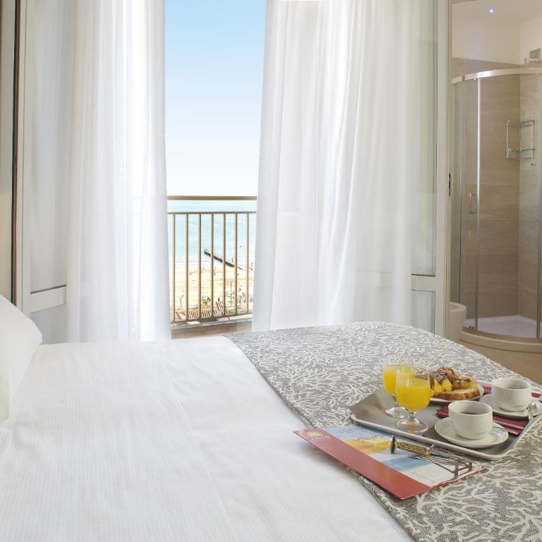 Hotel Sofia - Camera Familiare con Balcone - 3