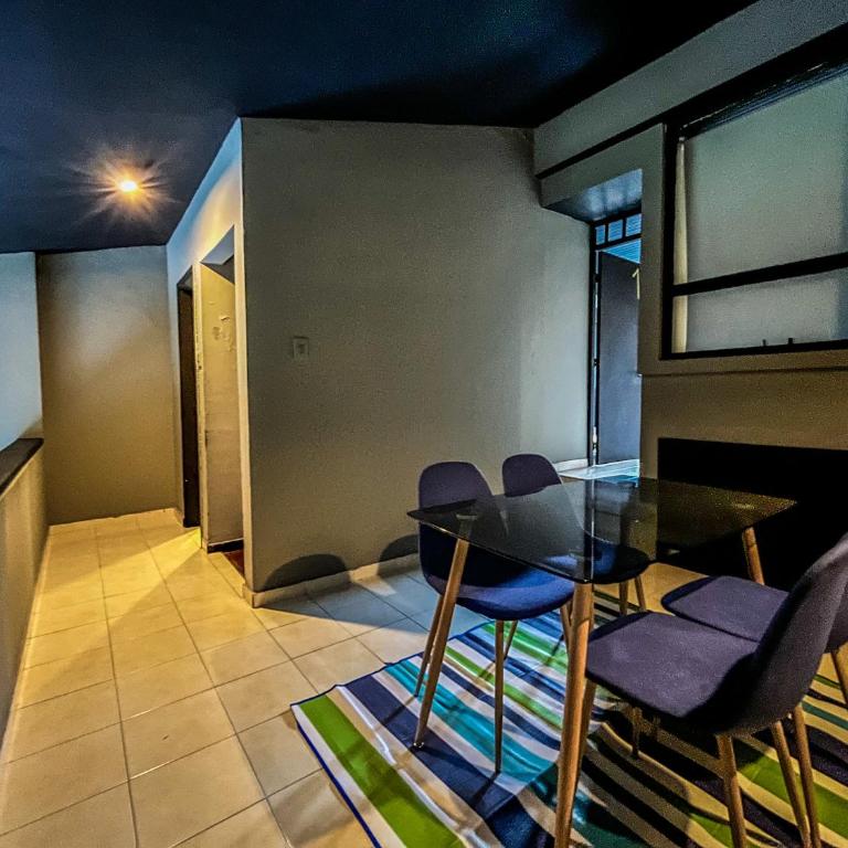 ANTONIA Hotel Autónomo en Ibagué - Recepción Digital 24H - Habitación Triple con baño privado externo - 4