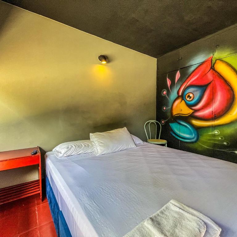 ANTONIA Hotel Autónomo en Ibagué - Recepción Digital 24H - Habitación Doble con vistas a la piscina - 4