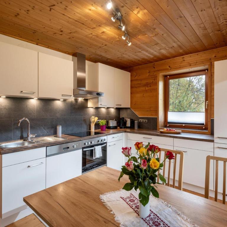 Haus Widmoser - Apartment mit 2 Schlafzimmern und Dusche - 16