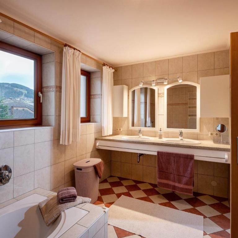 Haus Widmoser - Apartment mit 2 Schlafzimmern und Dusche - 12