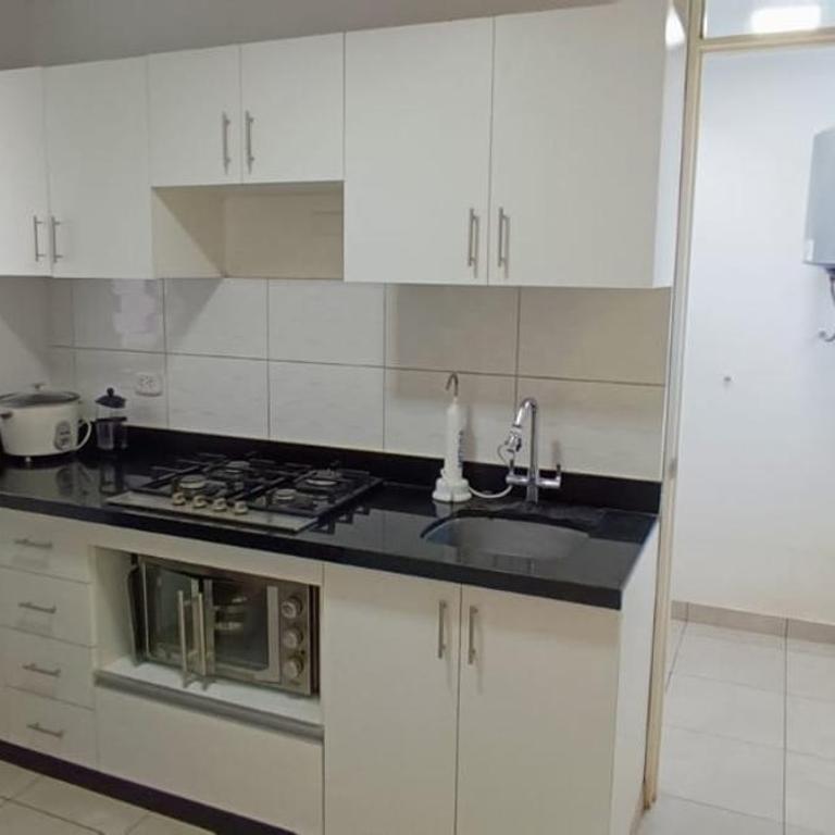 Departamento con cochera - Condominio Las Flores - Two-Bedroom Apartment - 4