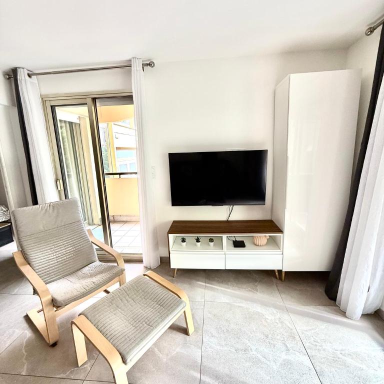 Appartement cosy avec terrasse, proche plages & Palais - Appartement 1 Chambre - 3