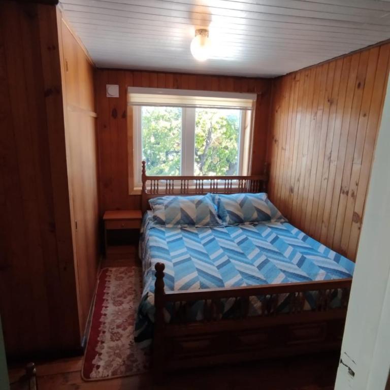 Hospedaje Corina Coyhaique - Double Room with Shared Bathroom - 2