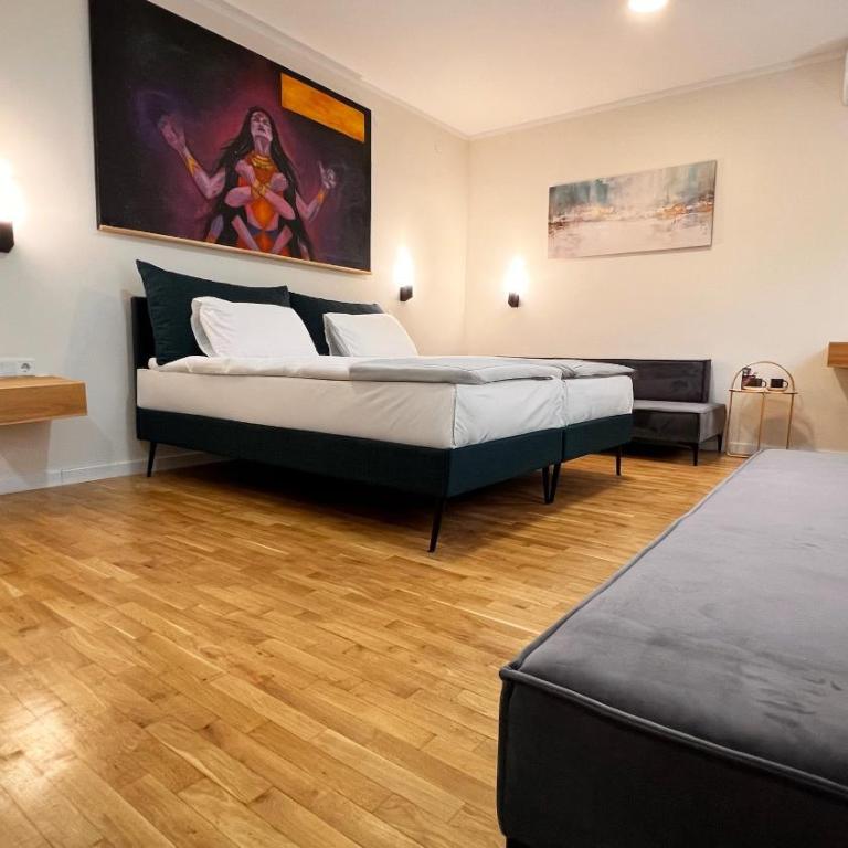 Eda7 Boutique Rooms - Deluxe Double or Twin Room - 5