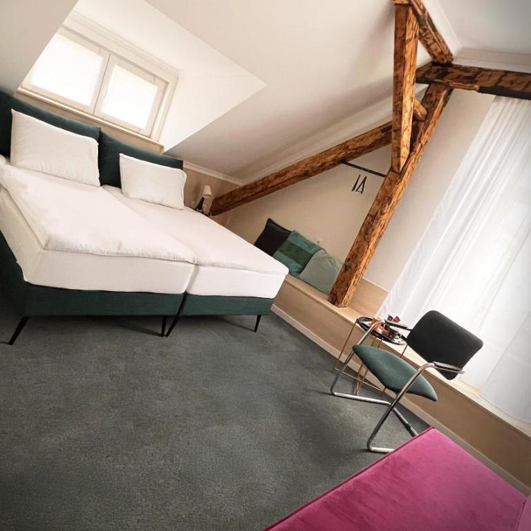 Eda7 Boutique Rooms - Deluxe Double or Twin Room - 17