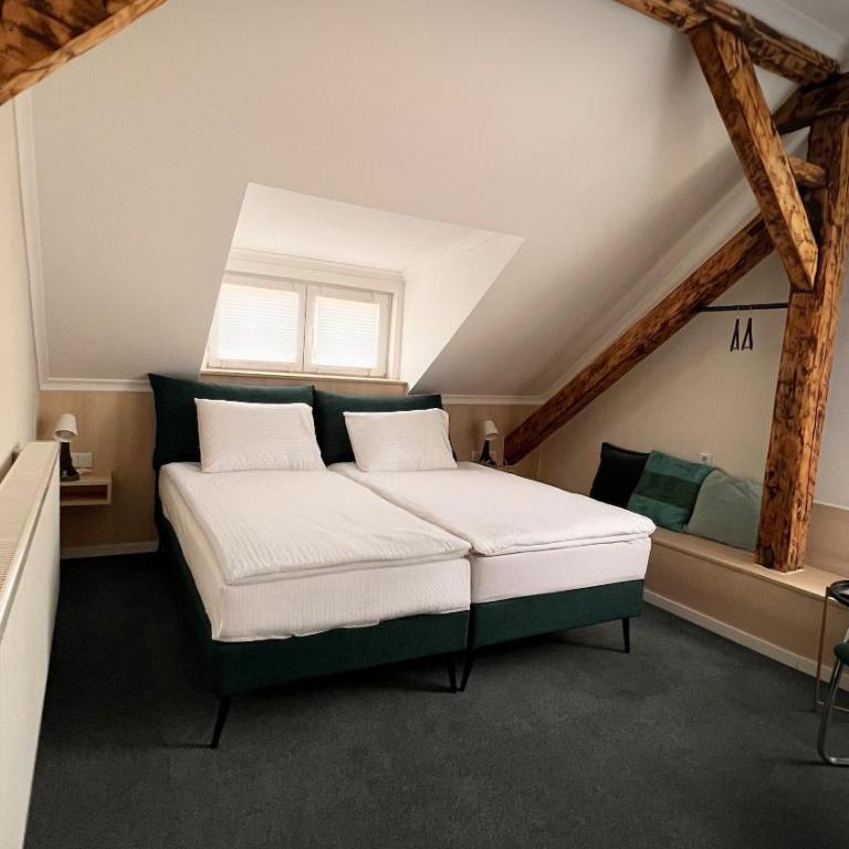 Eda7 Boutique Rooms - Deluxe Double or Twin Room - 14