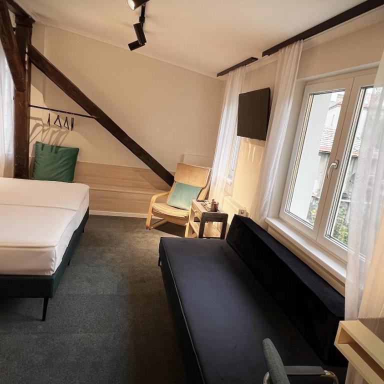 Eda7 Boutique Rooms - Deluxe Double or Twin Room - 26