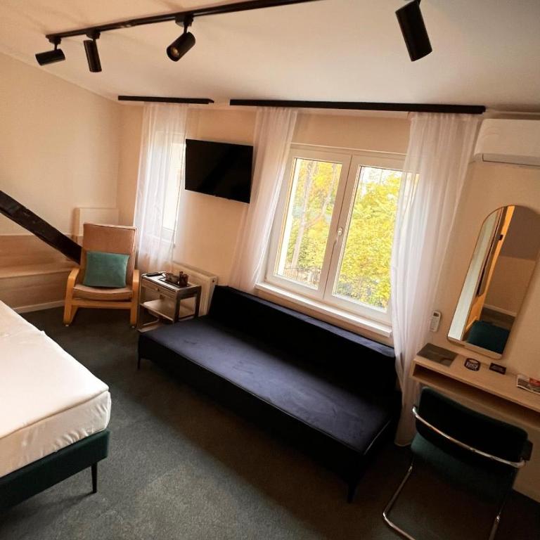 Eda7 Boutique Rooms - Deluxe Double or Twin Room - 10