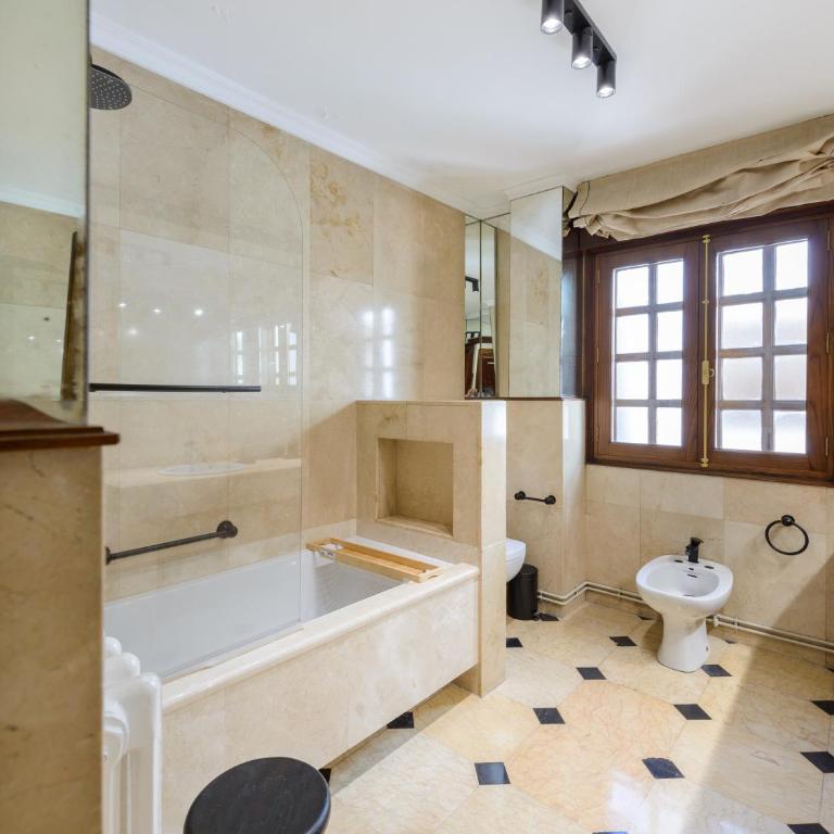 Casa única en pleno corazón de Pontevedra - Villa - 32