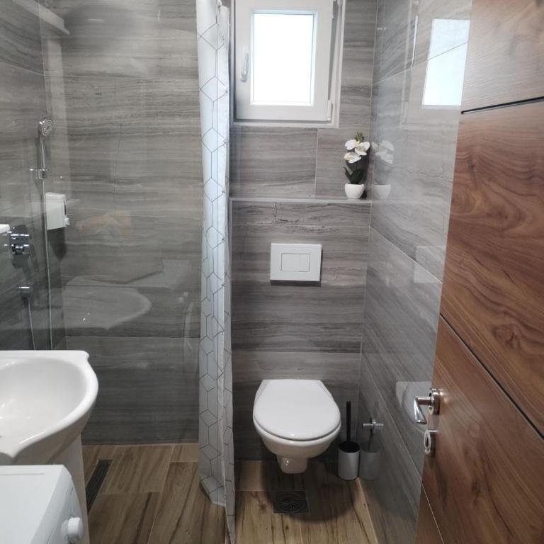 Studio ISKRA 2 Novi Sad - Apartman sa 1 Spavaćom Sobom - 3