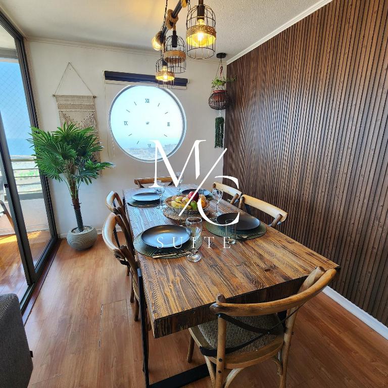 Comodidad total en el centro: Deptos 1, 2 y 3 hab. + WiFi y Parking incluidos - Habitación Triple Superior con vistas al mar - 10