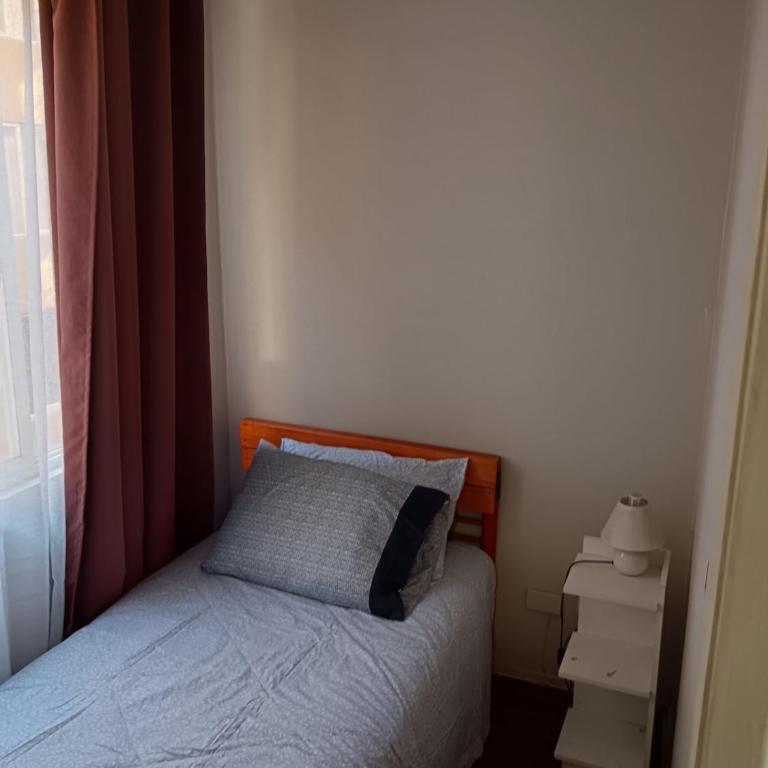 Departamento céntrico muy tranquilo con estacionamiento y guardias tiempo completo - Apartamento - 2