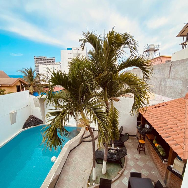 HOTEL MANTA BEACH MADRIGAL - Habitación Cuádruple con balcón - 5