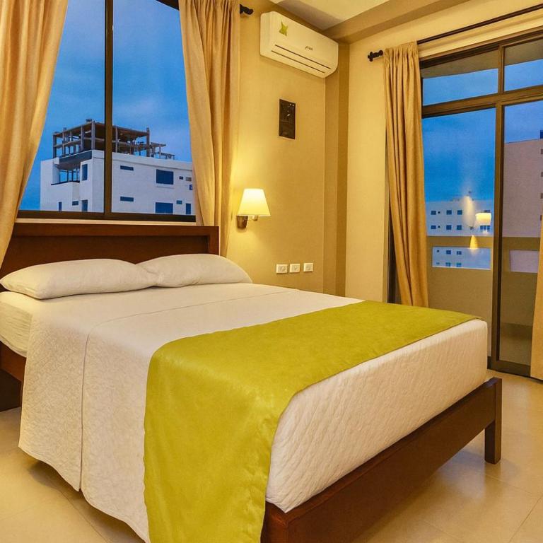 HOTEL MANTA BEACH MADRIGAL - Habitación Doble con balcón y vistas al mar - 1