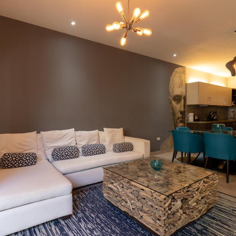 Hermoso & céntrico apartamento 1Br-GYM-Pool-Cowork By Yeah - Two-Bedroom Deluxe Apartment with Balcony - 1