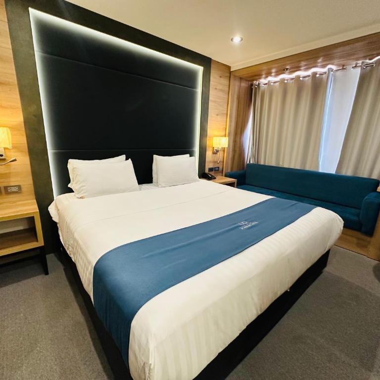 OQ STANDARD HOTEL - Airport - Deluxe Triple Room - 2
