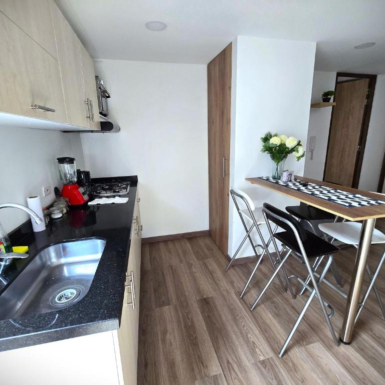 Minimalista y Confortable Apto con capacidad hasta 6 personas - Two-Bedroom Apartment - 4