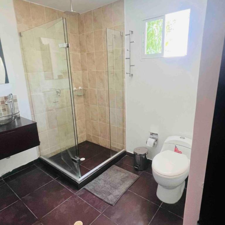 Casa a 2 minutos de la playa en playa mendoza - Six-Bedroom House - 5