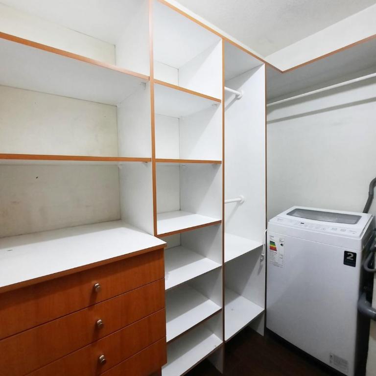 Large apartment within walking distance of Metro Toesca - Apartamento de 1 dormitorio - 12