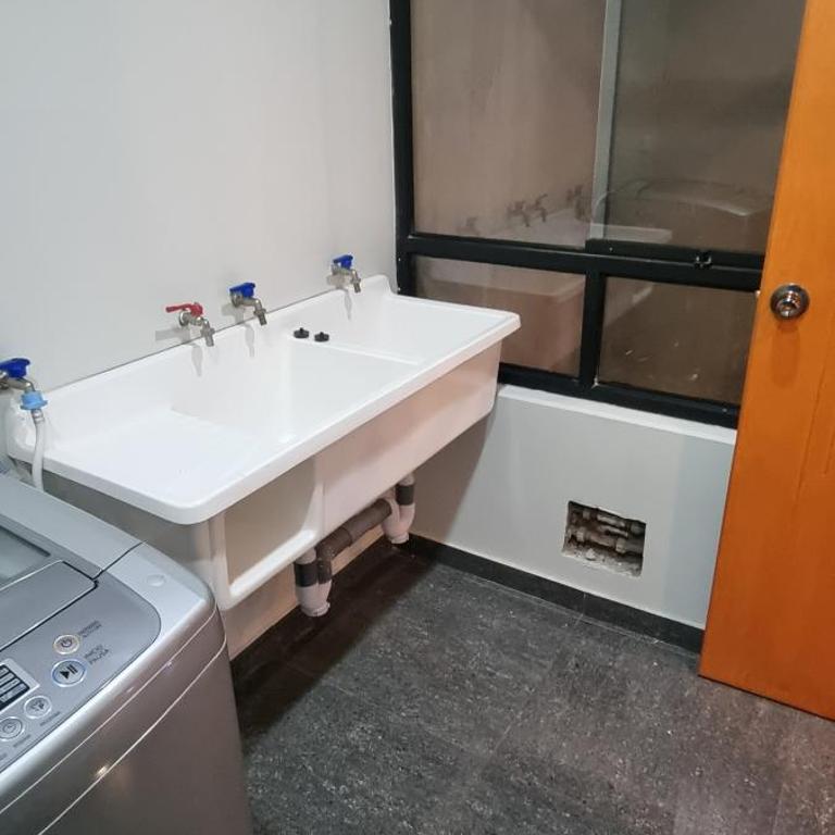 Amanda Lodge - Three-Bedroom Apartment - 16