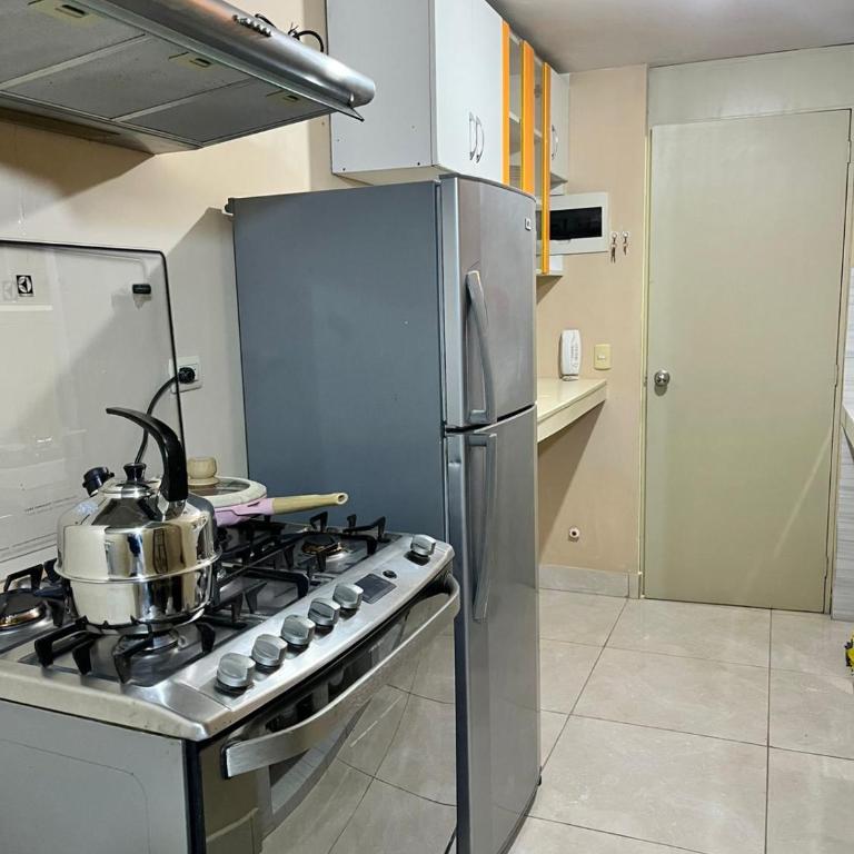 bonito departamento cerca al Aeropuerto Jorge Chávez - Two-Bedroom Apartment - 1