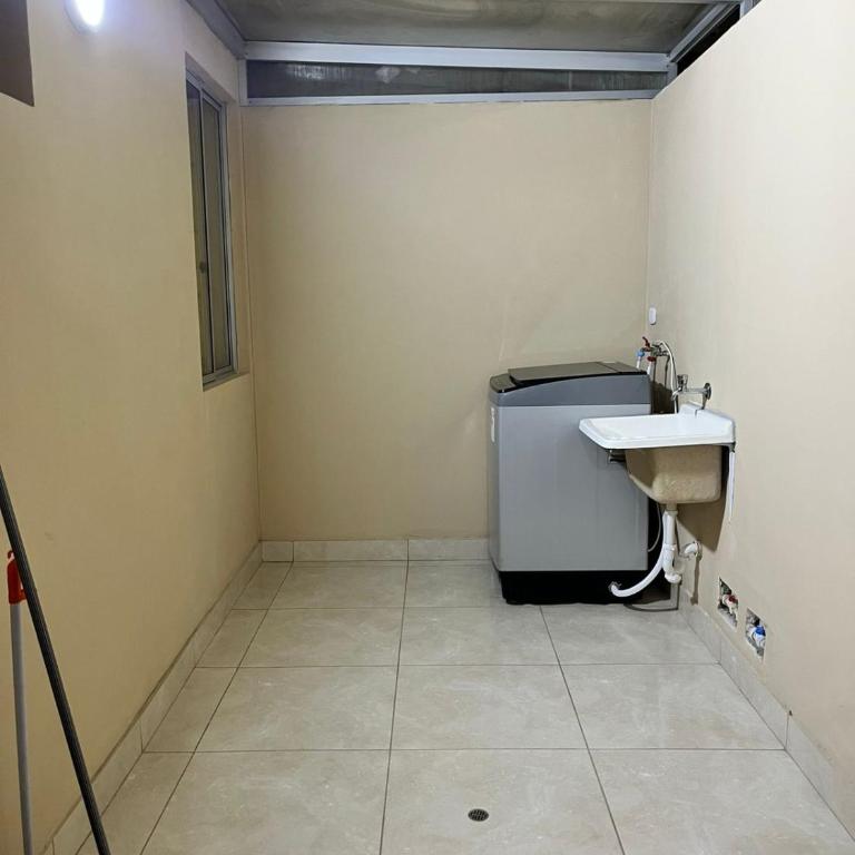bonito departamento cerca al Aeropuerto Jorge Chávez - Two-Bedroom Apartment - 17