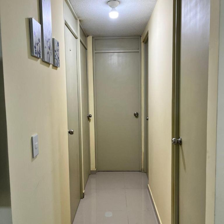 bonito departamento cerca al Aeropuerto Jorge Chávez - Two-Bedroom Apartment - 19