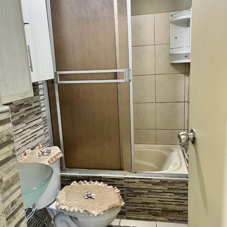 bonito departamento cerca al Aeropuerto Jorge Chávez - Two-Bedroom Apartment - 23