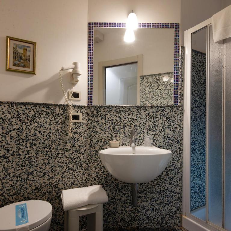CityHotel Cristina Vicenza - Superior Double or Twin Room - 9