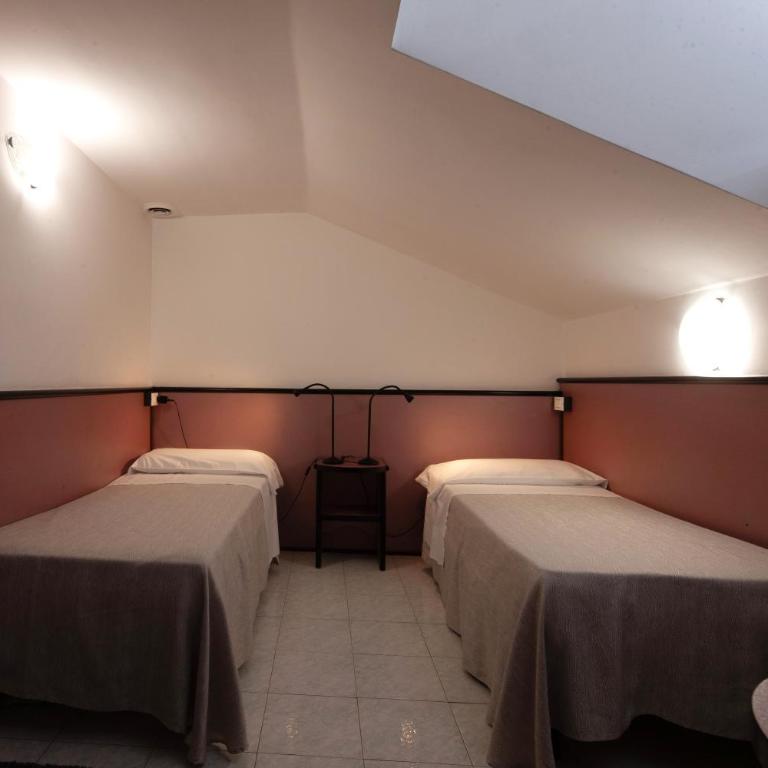 CityHotel Cristina Vicenza - Quadruple Room - Attic - 4